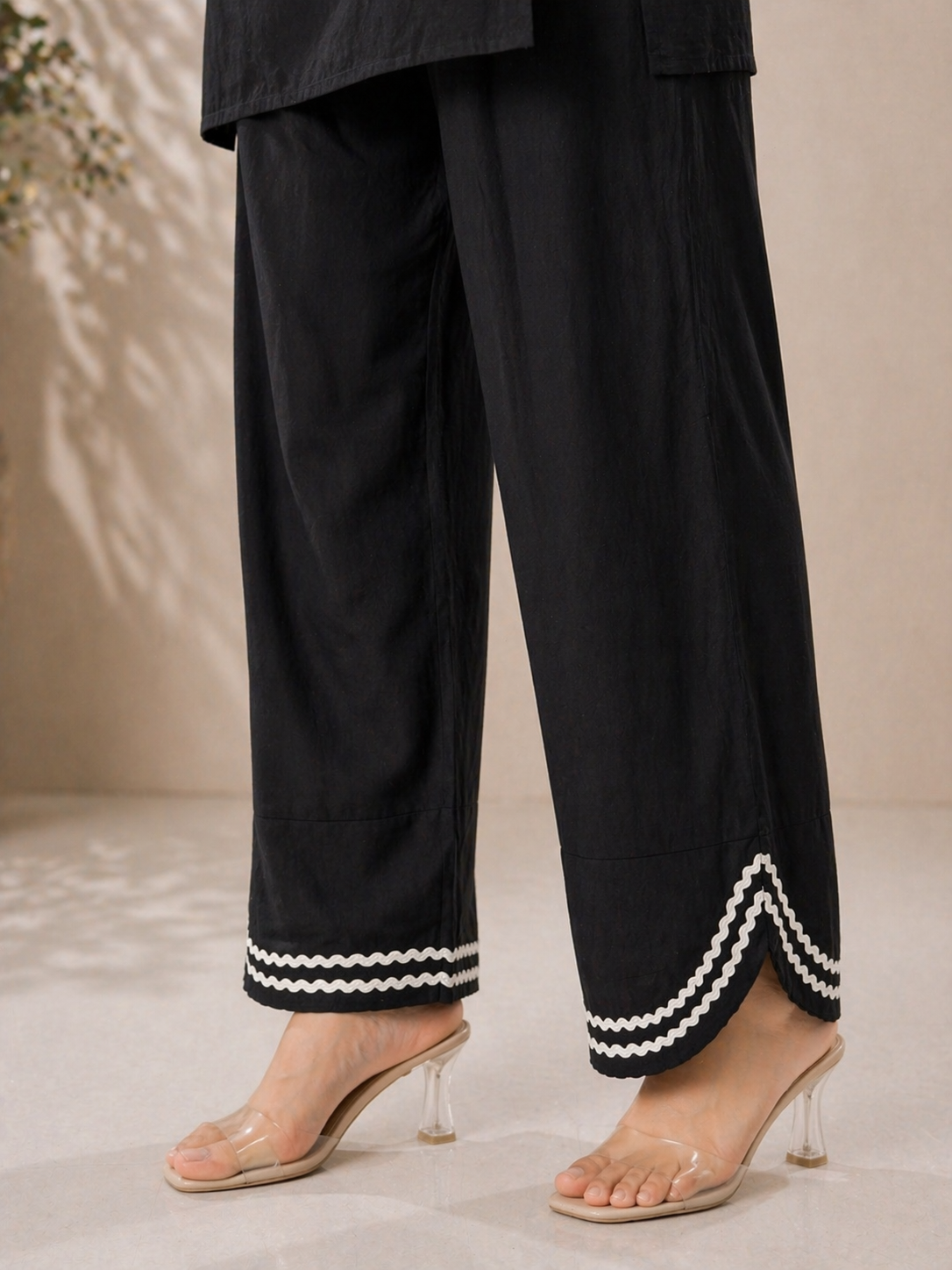 Black Minimal Embroidered Kurta Pant Set for Women | Casual Ethnic Wear | Office Wear Co-ord Set Doaba The Wedding Mall